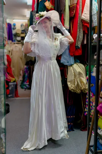 DecoAnn WYPOŻYCZALNIA KOSTIUMÓW (dla dorosłych)